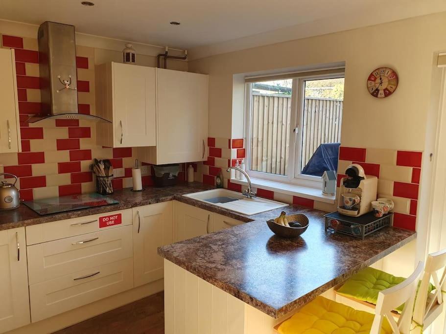Christchurch Home From Home Bagian luar foto